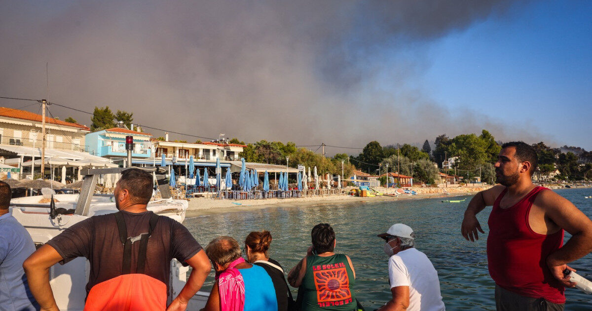 Halkidiki în flăcări: Avertisment de la Consulatul din Salonic