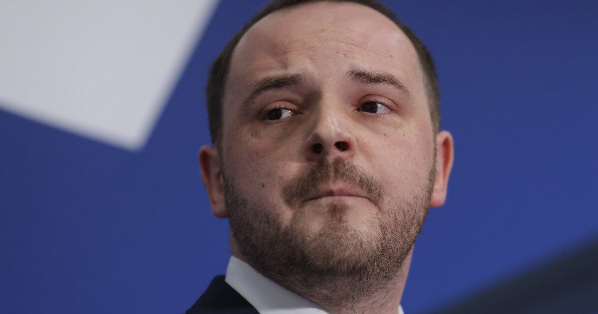 Rogobete cere clarificări: Sănătatea, „distrusă” de o repartiție inegală a posturilor