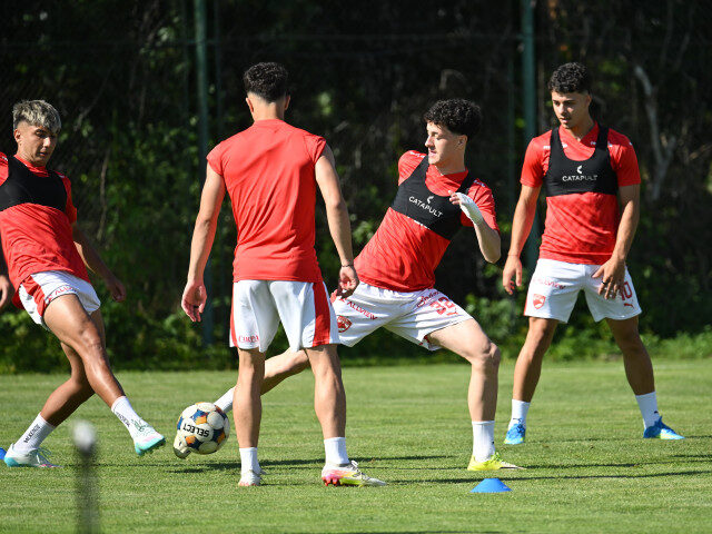 Dinamo, șoc: Jucător plecat în ziua meciului