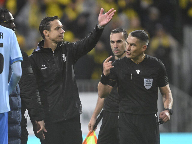 Kovacs, prins în scandal UCL: Patronul lui Olaru a intrat pe teren