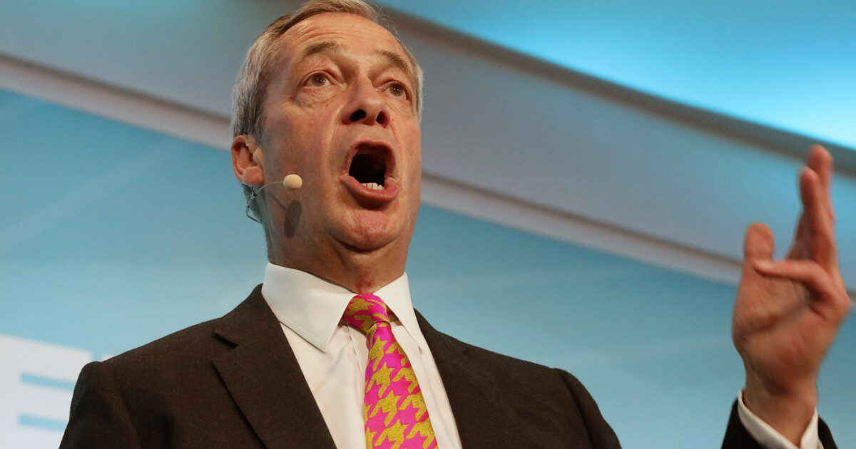 Farage declară victorie în Anglia, voturi încă se numără