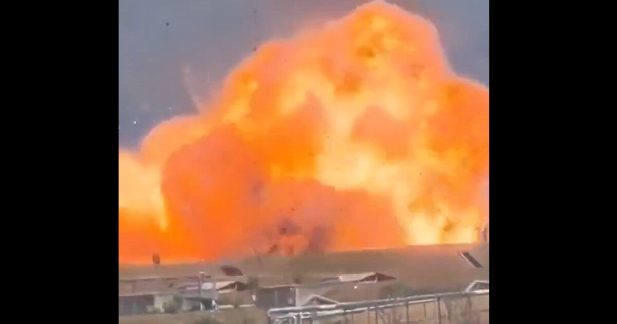 Explozie la fabrică de muniție, imagini cu deflagrația lângă Roma
