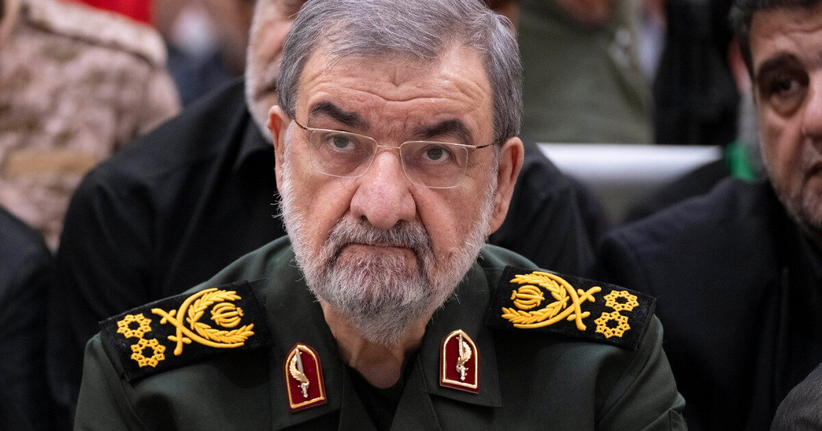 Comandant militar, mâna dreaptă a lui Khamenei: Vechea gardă vrea control