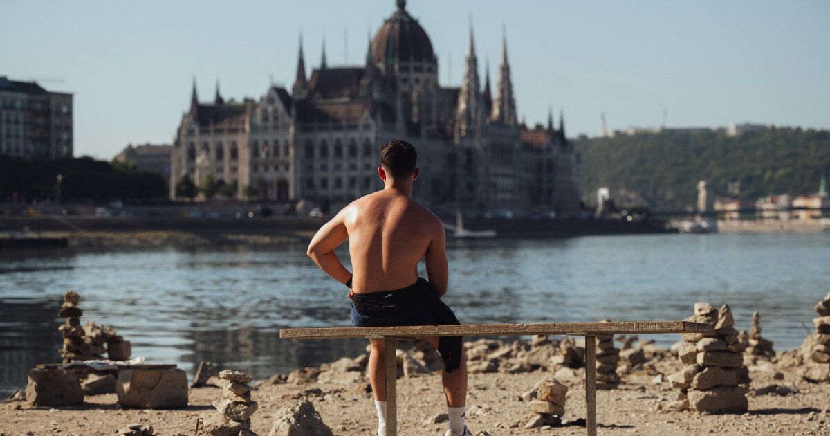 Budapesta fierbe: Record de căldură, Ungaria la 42°C, restricții apă