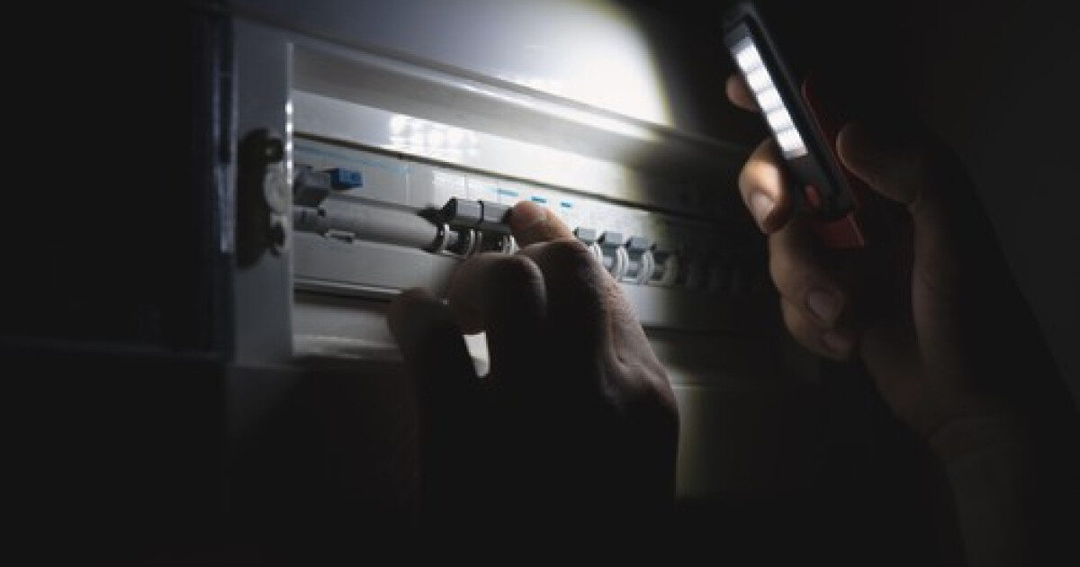România, în prag de blackout: ANRE, avertizată despre raționalizări