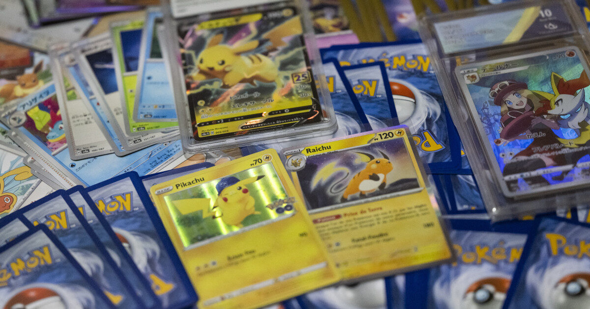 Jaf URIAȘ în Franța: Sute de cartonașe Pokemon, furate din magazin