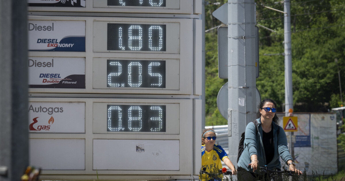Combustibil mai ieftin în Bulgaria: Prețurile ar putea scădea