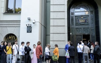 Partidul „opoziției” din Rusia, exclus din alegeri? Rușii la Curtea Supremă