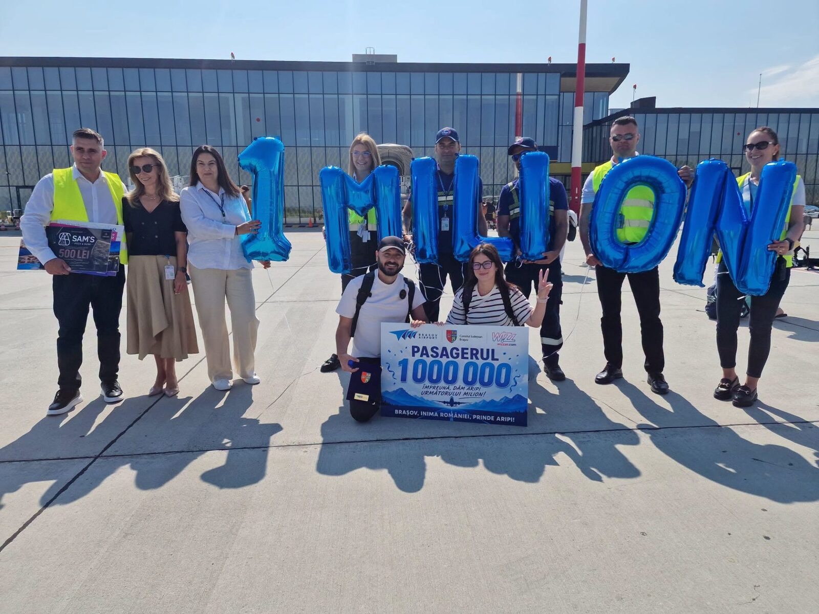 Noul aeroport din România, un milion de pasageri astăzi