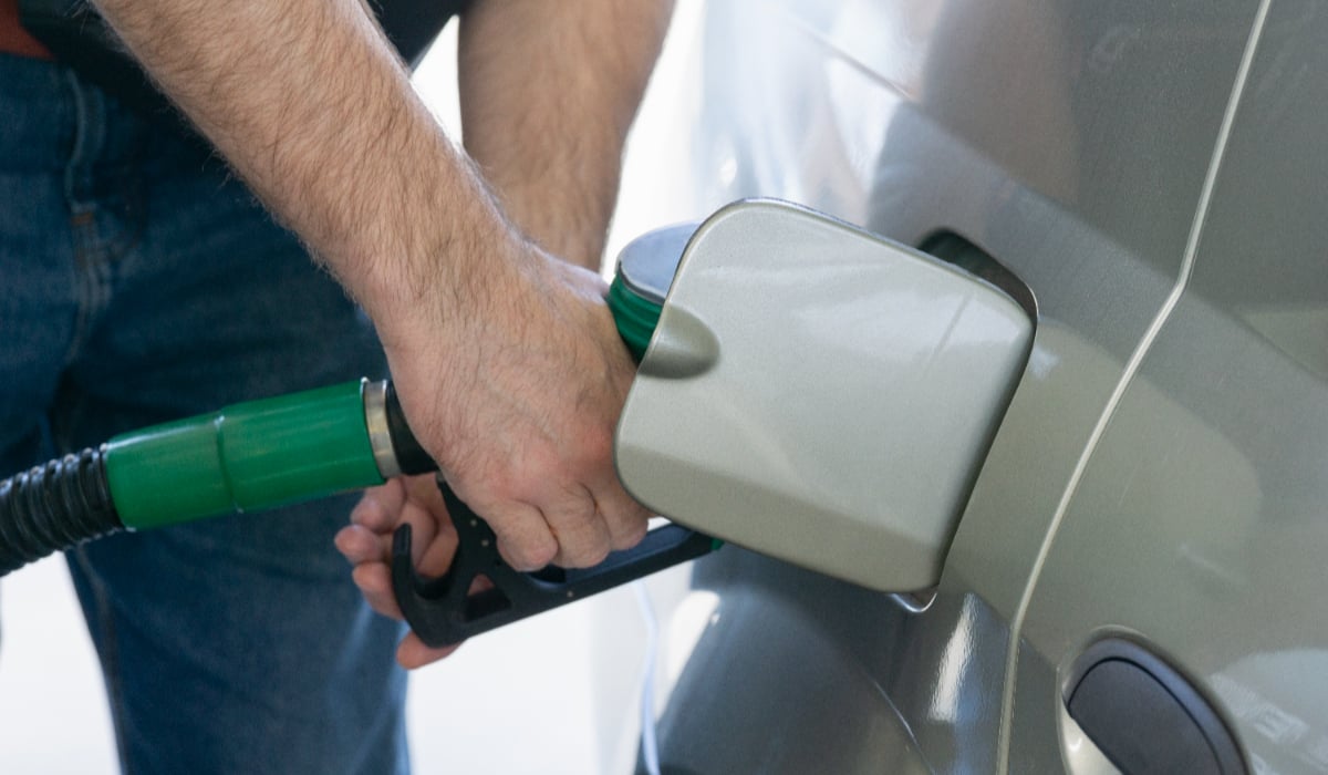 Prețuri benzină/motorină: Cum ne costă combustibilul sâmbătă