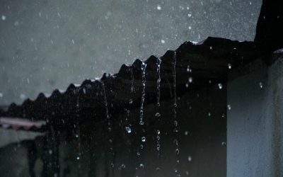 Ploaia salvează de caniculă? Colectare de pe acoperișuri, soluție AC