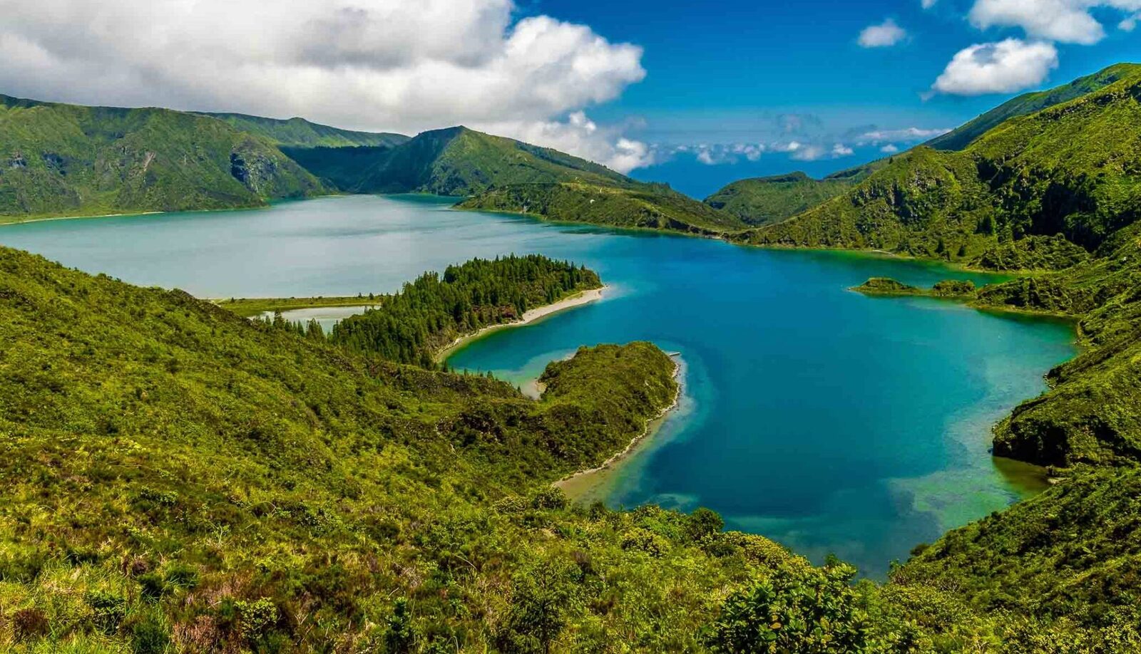 Azore: Vacanța spectaculoasă pe care o cauți vara asta