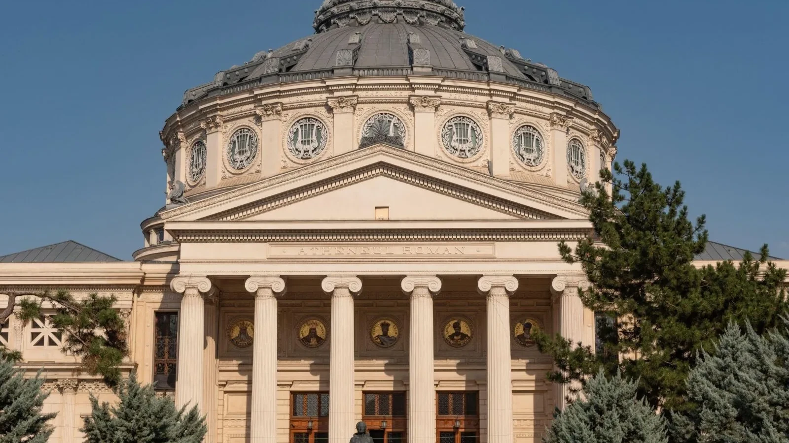 Enescu: Sărbătoare la Ateneu pe 23 august