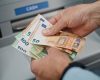 Ferește-te de bani falși în străinătate, verifică-ți banii