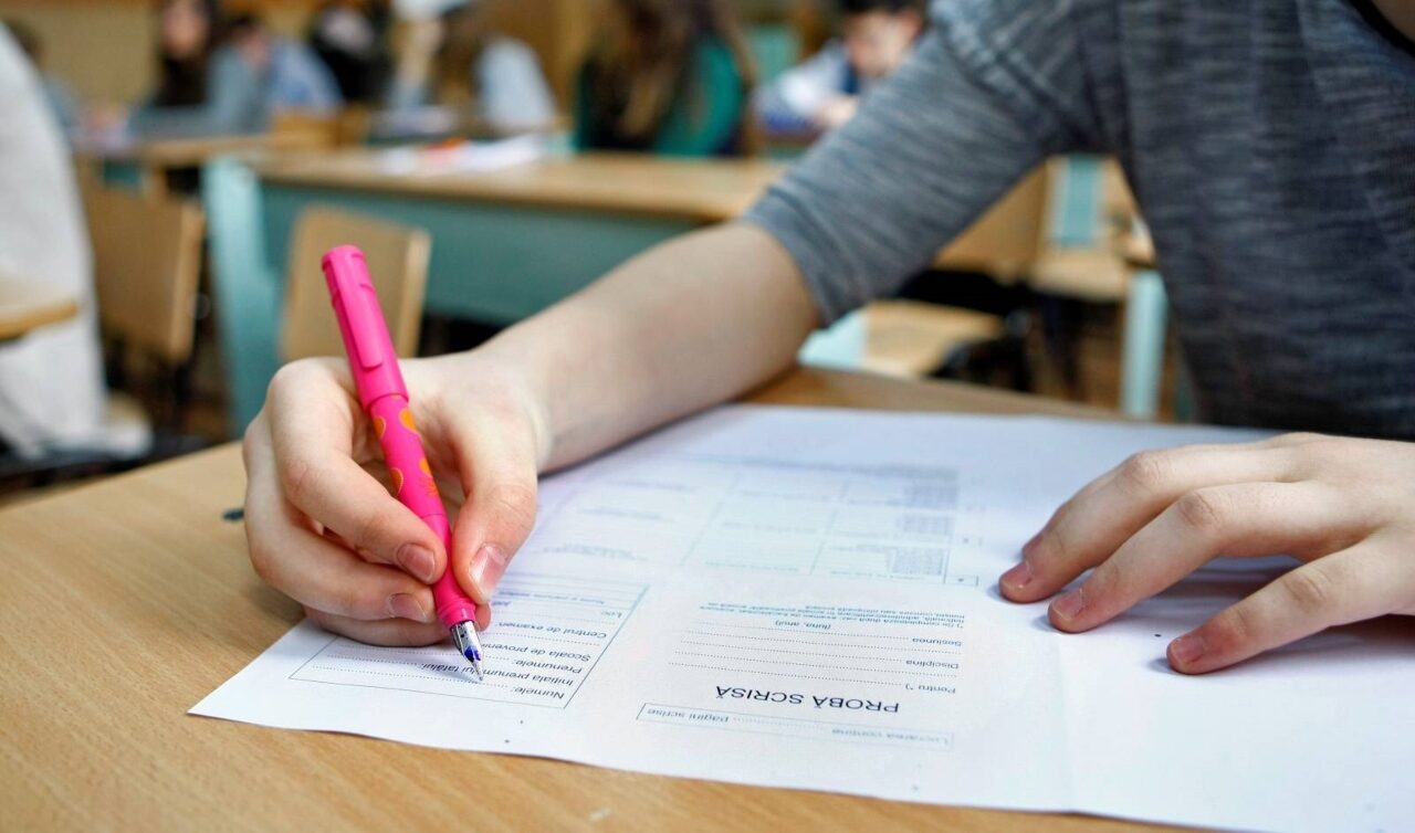 Bac 2026: Subiecte și bareme la Mate și Istorie, sesiunea toamnă