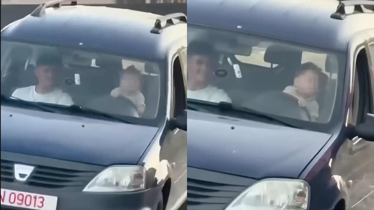 Bebeluș la volan în Vrancea, filmat de mama sa de 17 ani VIDEO