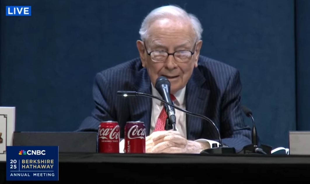 BERKSHIRE CREȘTE DUPĂ BUFFETT: ACȚIUNILE SUNT SUS