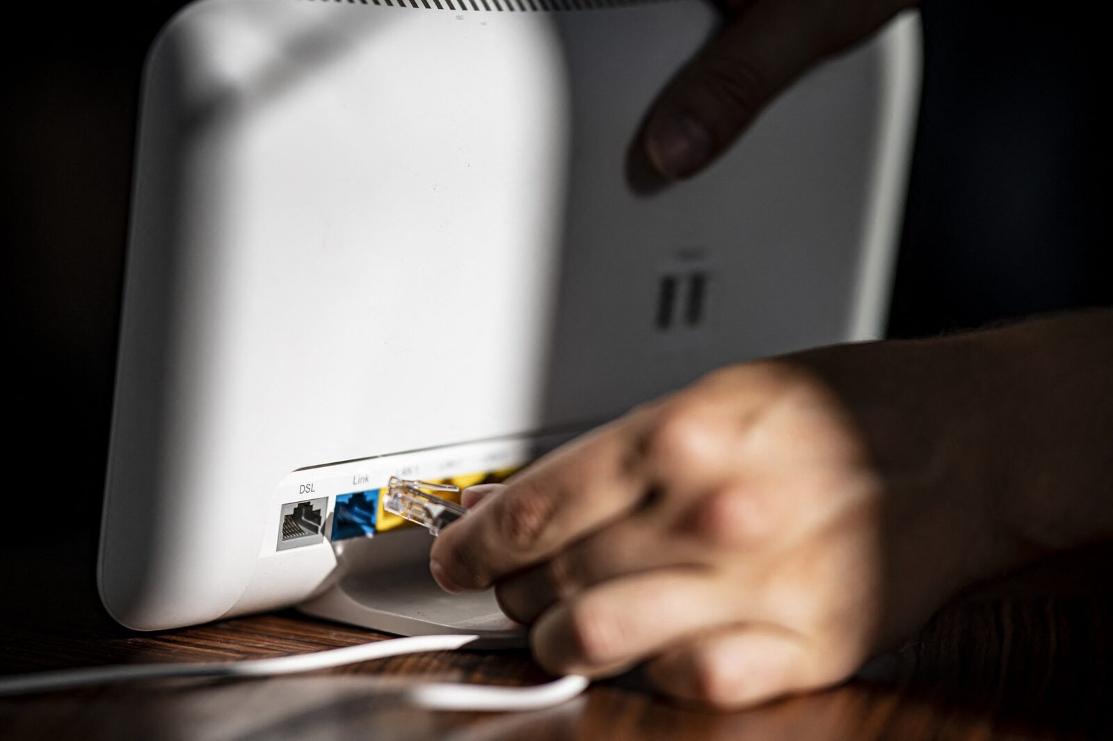 Router puternic e inutil? Acoperire Wi-Fi bună cu altceva