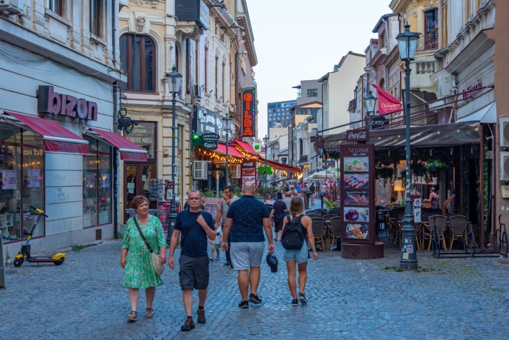 Românii fug de vacanțele acasă: Ce i-a făcut să spună NU turismului autohton
