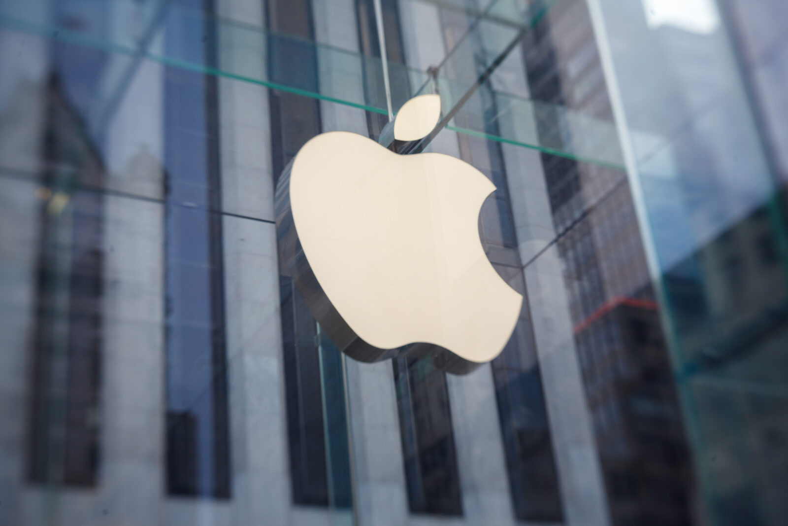 Apple creează AI în China: Tehnologie nouă pe piața asiatică