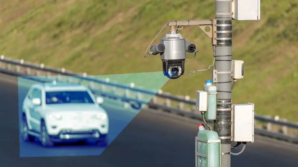 Radar e-SIGUR: Unde te așteaptă amenzile dacă depășești viteza