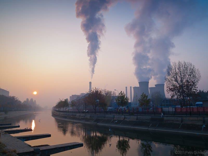 Furnizor major de energie, criză iarna asta: Cumpără curent scump de la ELCEN