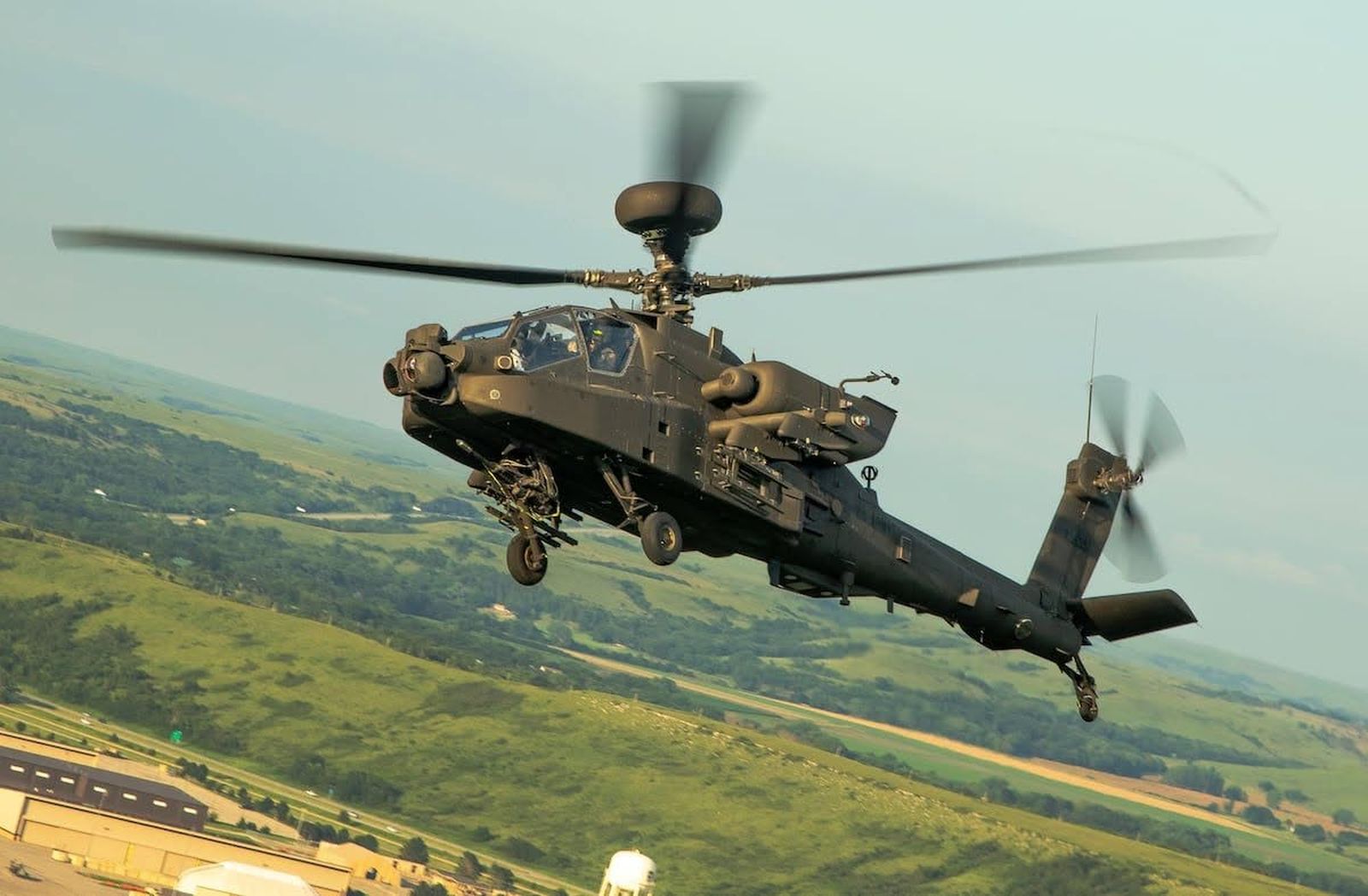 Elicopter militar prăbușit lângă baza SUA, doi morți