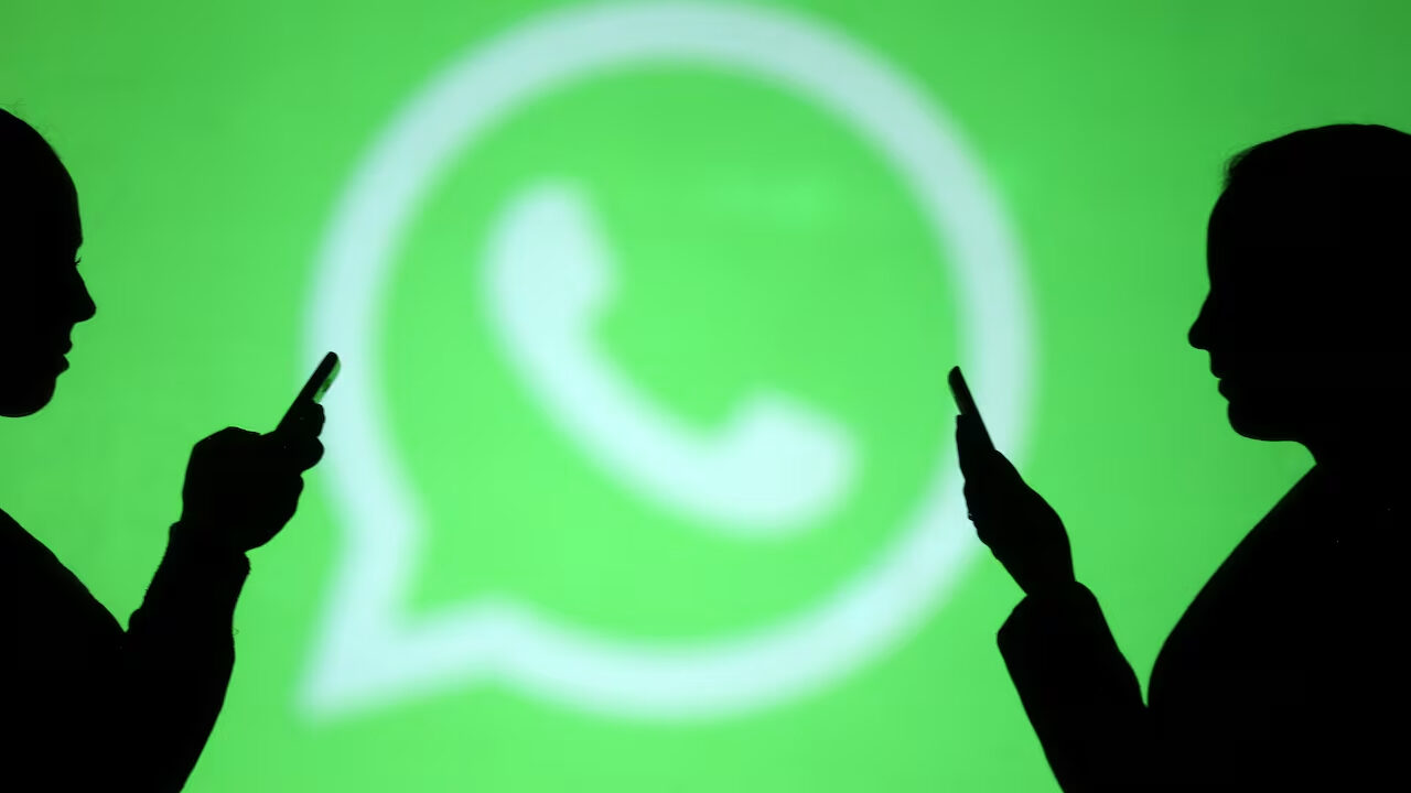 Escrocii WhatsApp iau ultimii bani românilor! Credite făcute la ordin