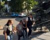 Bărbat dispărut din aprilie, găsit îngropat în curte. Partenera, reținută