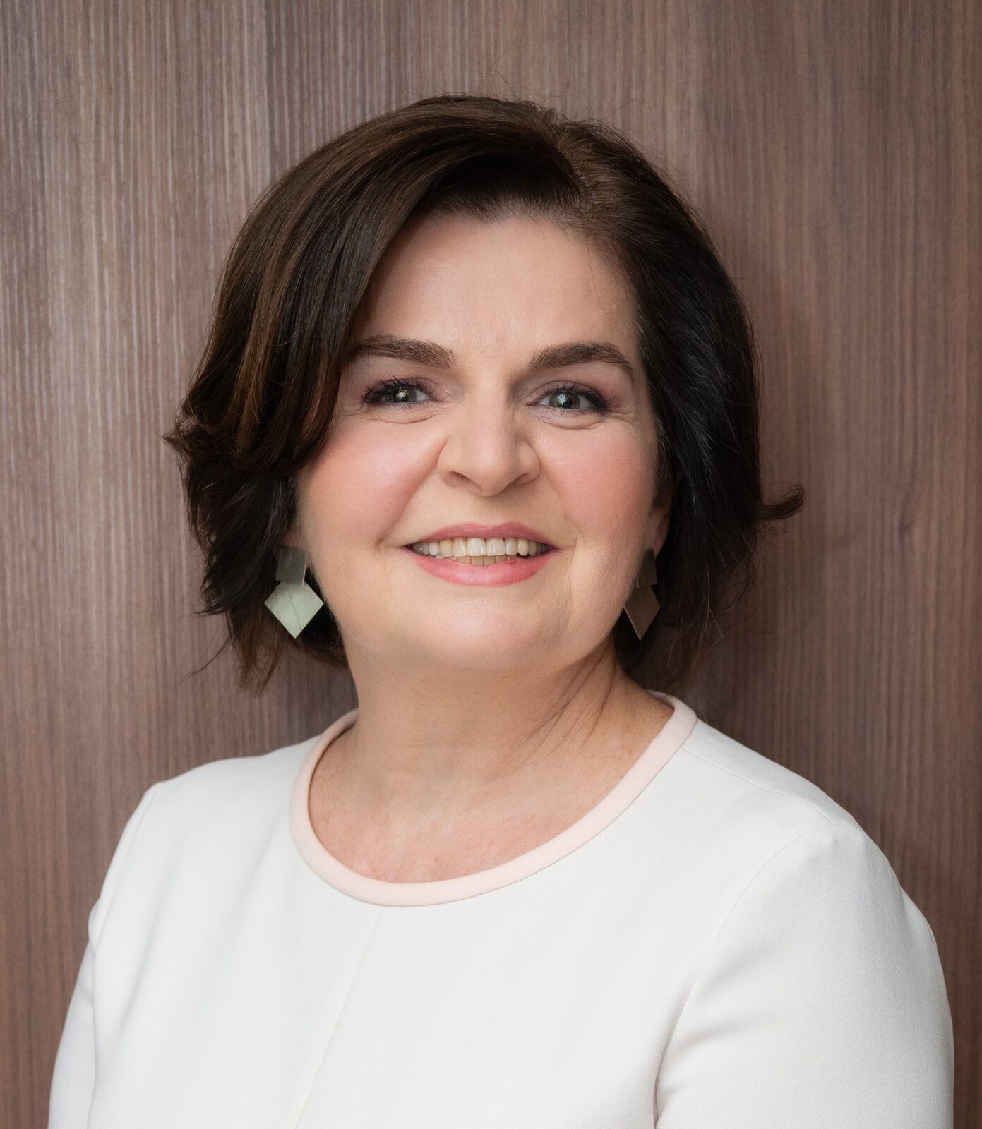 Carmen Petcu (De’Longhi): Fără producție, riscăm deconectarea!