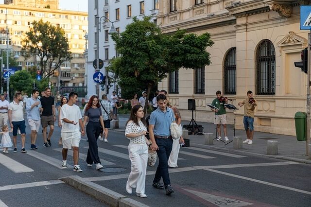 Victorie plină de acțiune: Sport, artă și magie pe Calea Victoriei