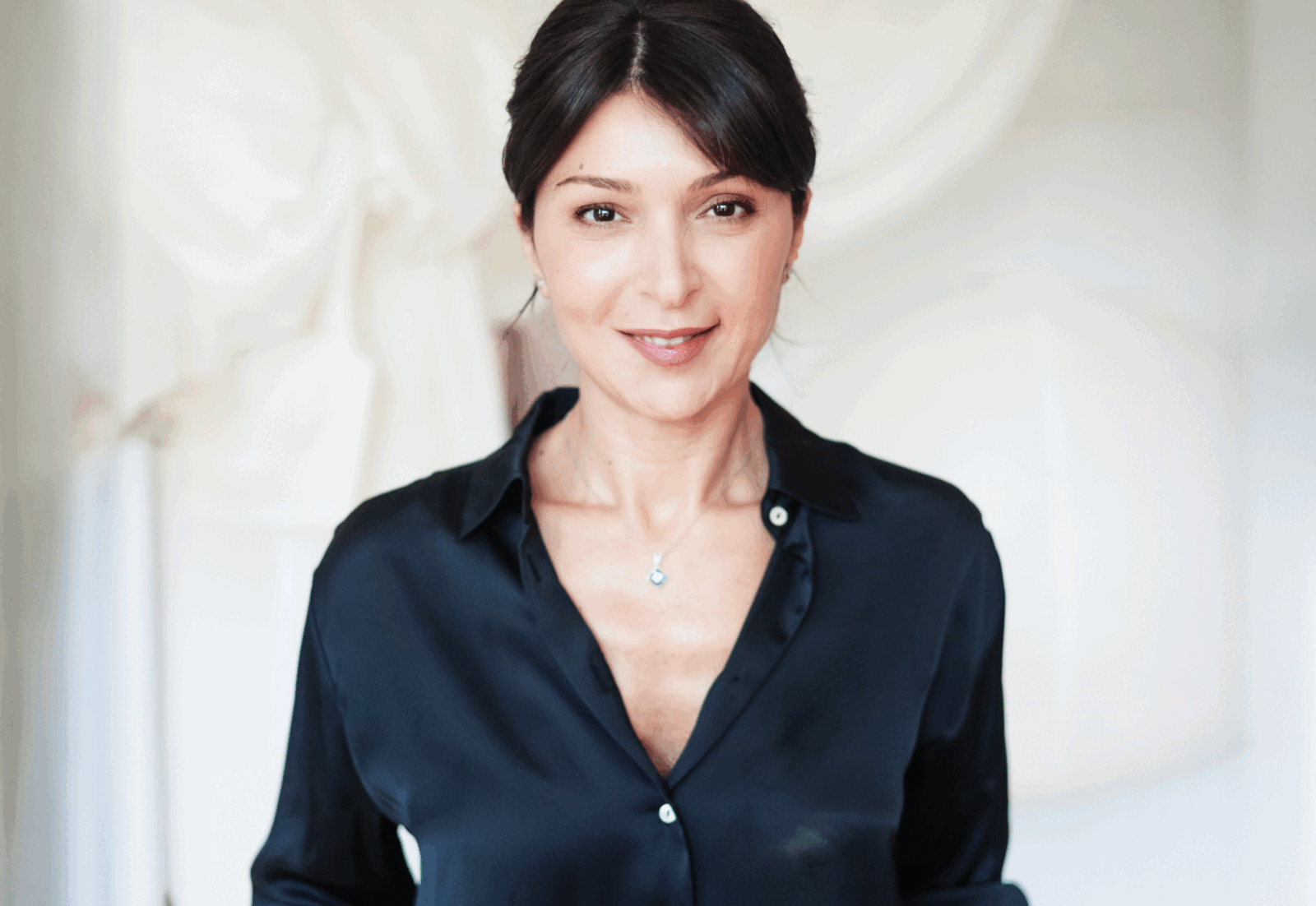 Angelica Barbu Răducanu: Ascensiunea la șefia Distribuție Oltenia