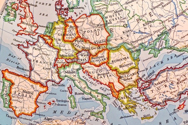 Europa arde dublu: Criza climatică lovește crâncen