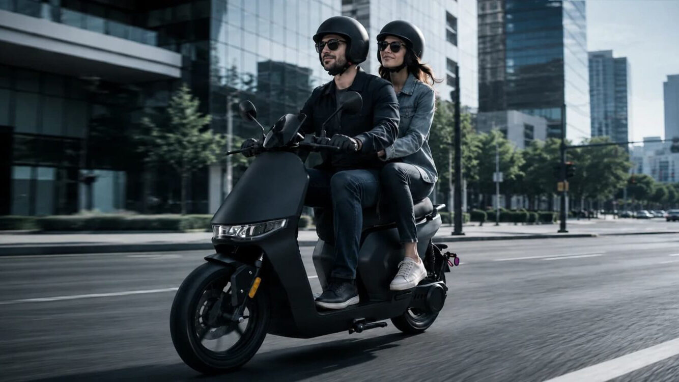 Scuter electric Rapid: 90 km/h, preț mare, înlocuiește mașina