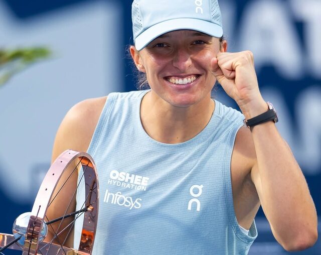 Swiatek, Campioană la Canadian Open după ce a bătut-o pe Rîbakina