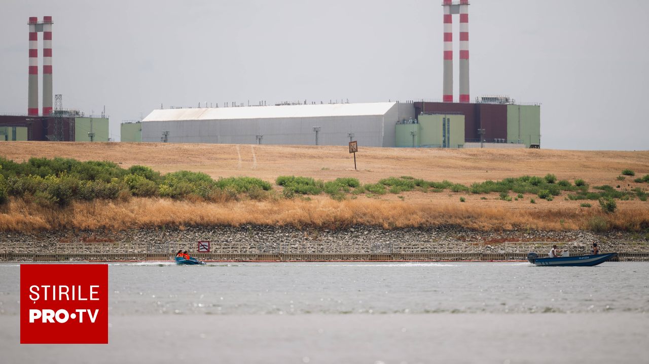 Ungurii ridică fortificații pe Dunăre pentru centrala nucleară