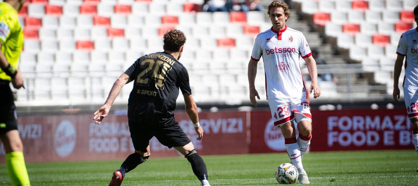 Dinamo vrea al 11-lea transfer: Negocieri cu un fost jucător PSV