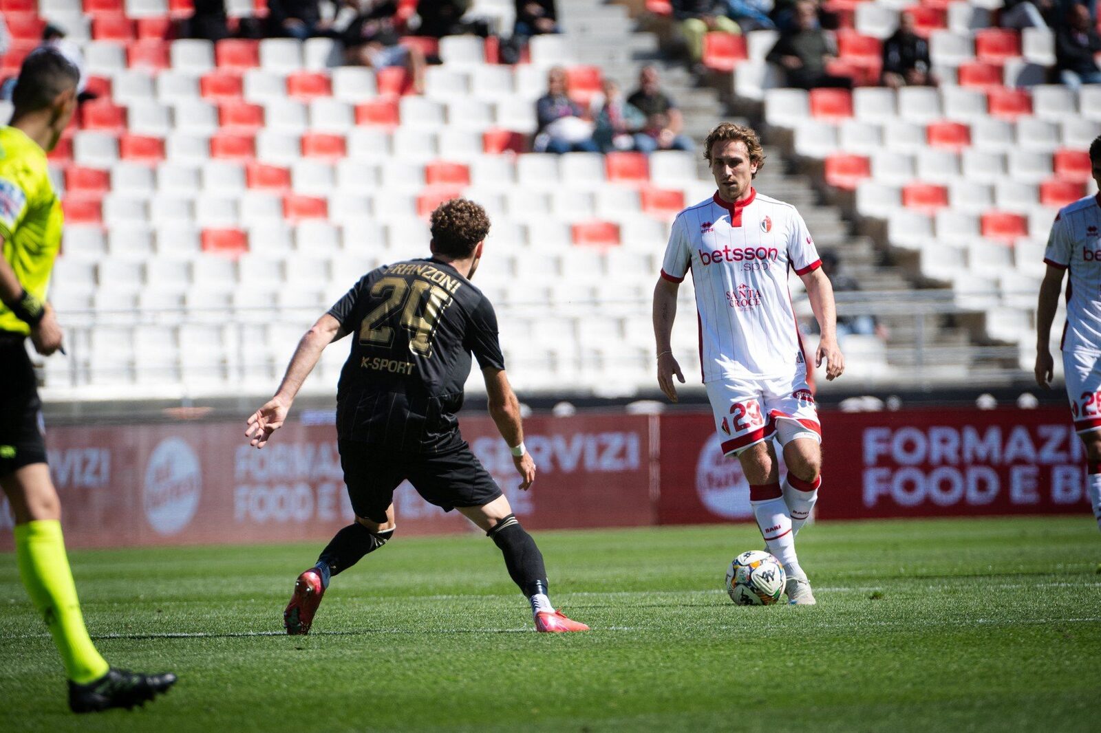 Dinamo vrea al 11-lea transfer: Negocieri cu un fost jucător PSV
