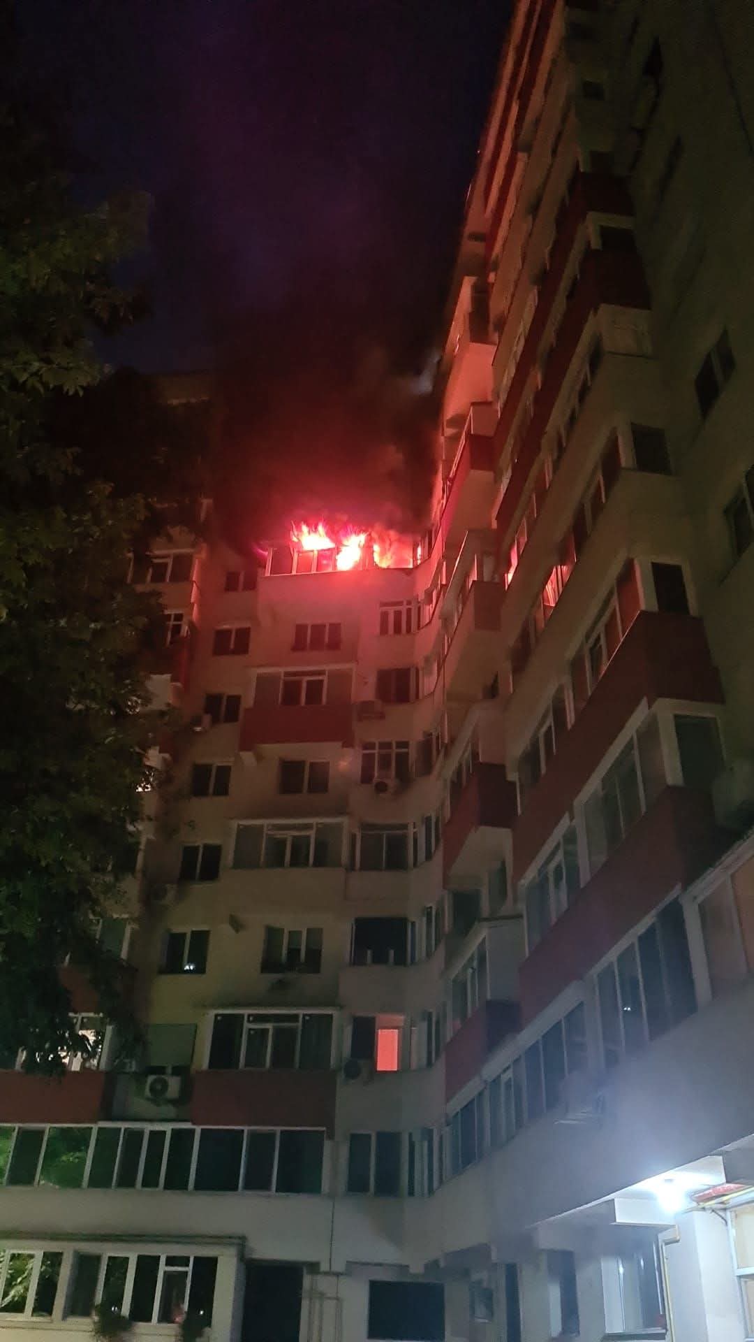 Bărbat reținut pentru incendii pe Iuliu Maniu, focul a cuprins un bloc