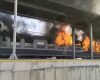 Incendiu la vagonul din spate al trenului, în gara Ilteu, Arad