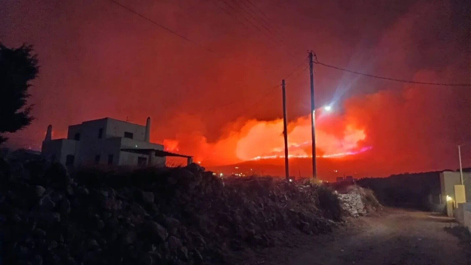 Incendiu devastator a cuprins Bucureștiul