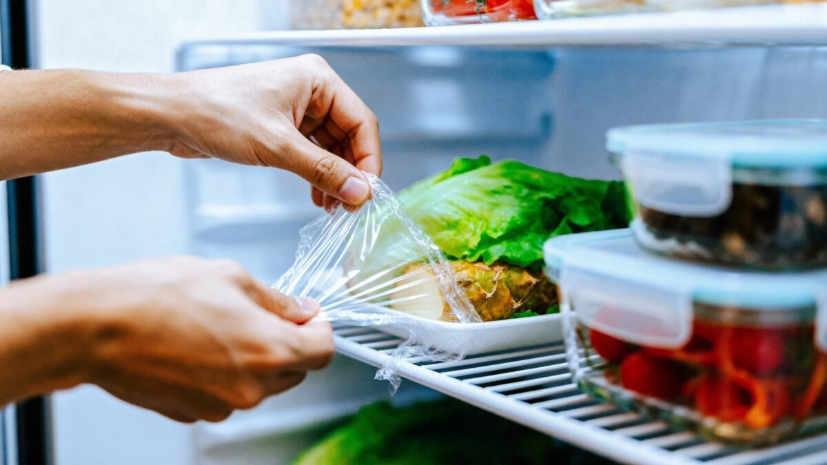 Pană de curent: Cât rezistă alimentele în frigider și când devin periculoase