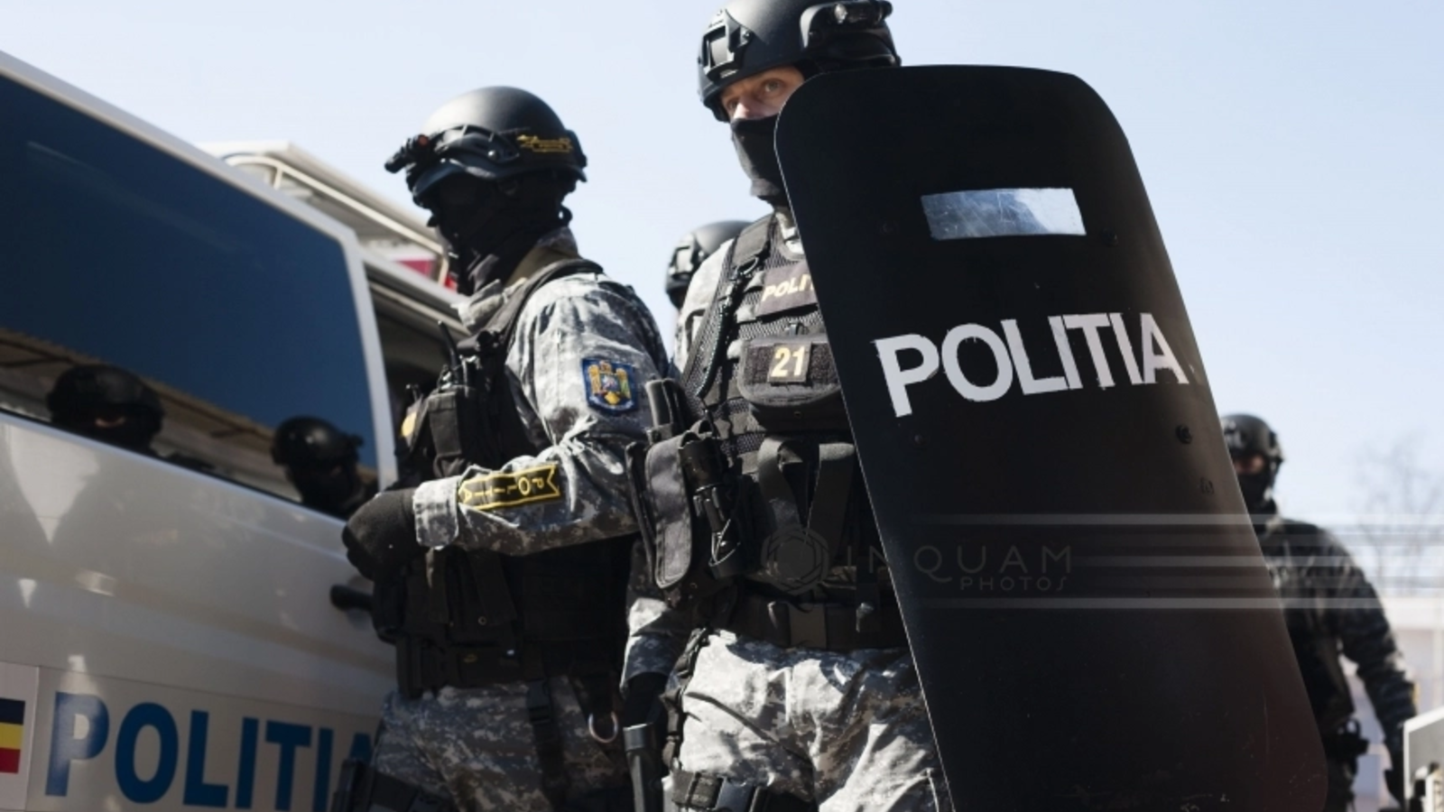 Polițiștii, în acțiune: Percheziții anti-atacuri la parcuri fotovoltaice