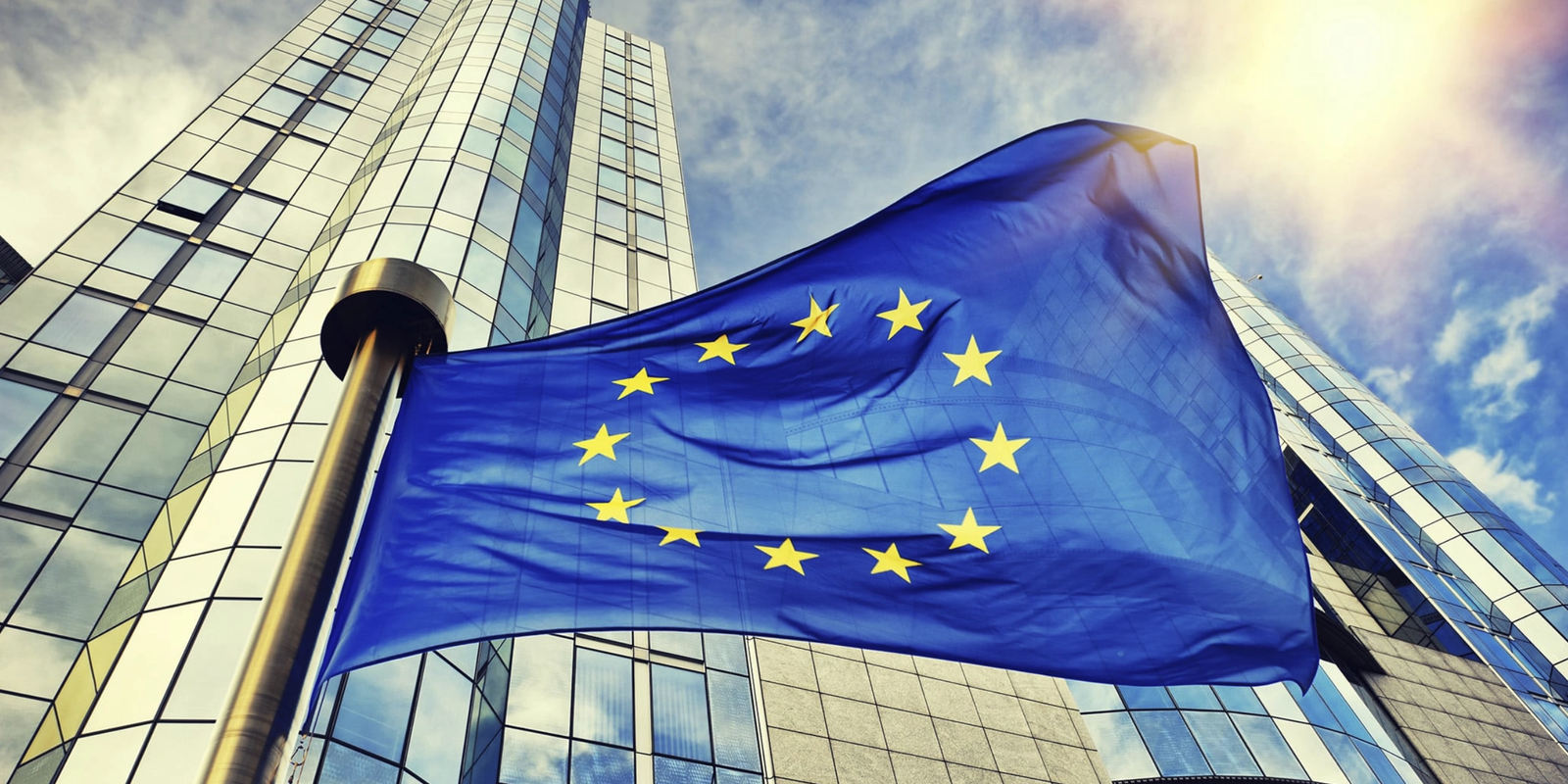 UE analizează legea decarbonizării votată de Parlament