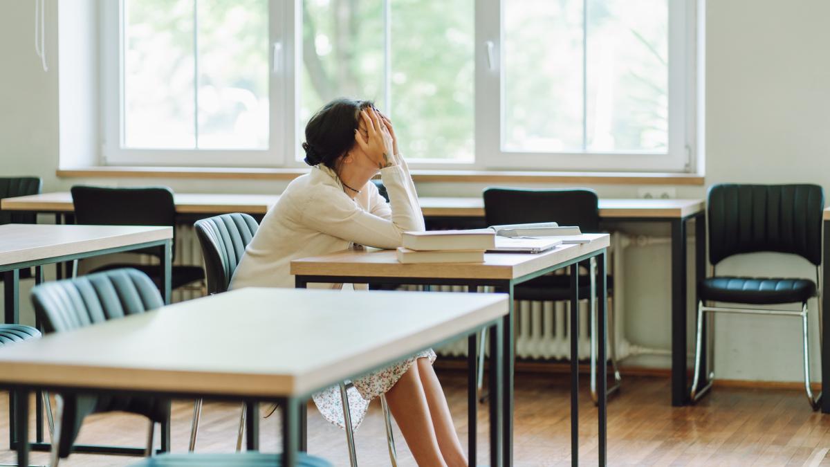 Profesoară, 17 ani concediu medical, 6.000 euro/lună. Acum contestă pensia