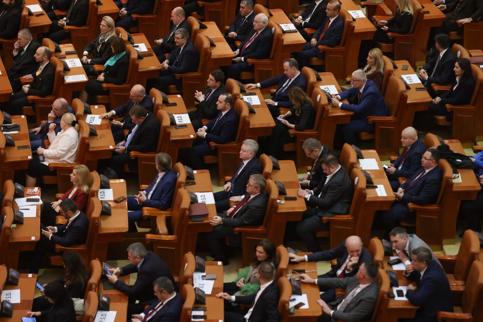 Legea ANI, din nou la vot în Parlament. Sesiune extraordinară
