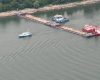 Dunărea, focare de pericol: Barjele scufundate, gata să fie mutate