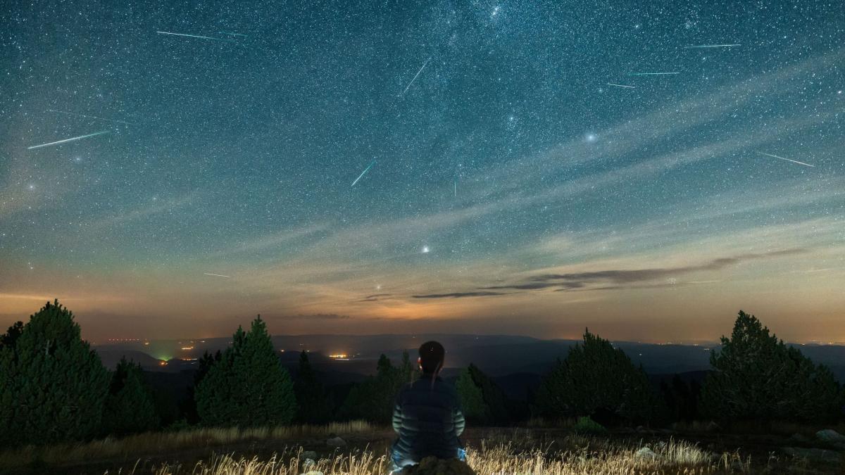 Perseidele 2026: Unde și când să privești spectacolul ceresc