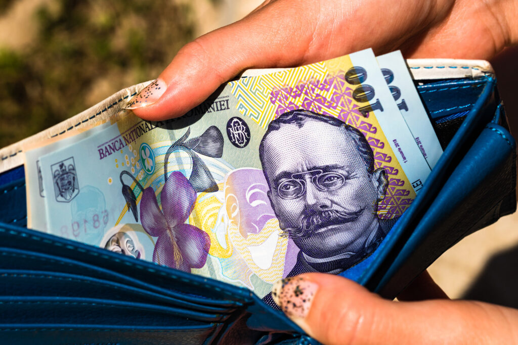 Legea salarizării: Crește salariul la milioane de români