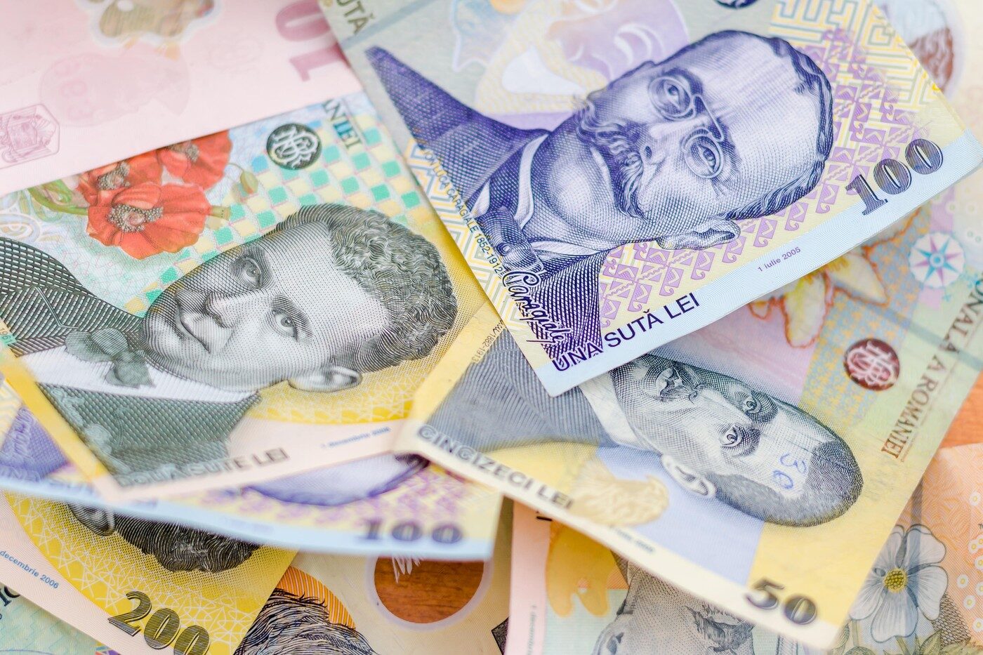 Bancnota ștampilată: Ce NU știau românii